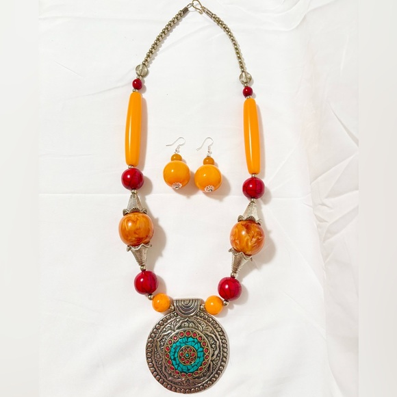Handmade Big pendent long necklace set - Picture 3 of 6